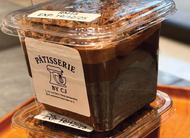 CHOCOLATE DREAM CAKE