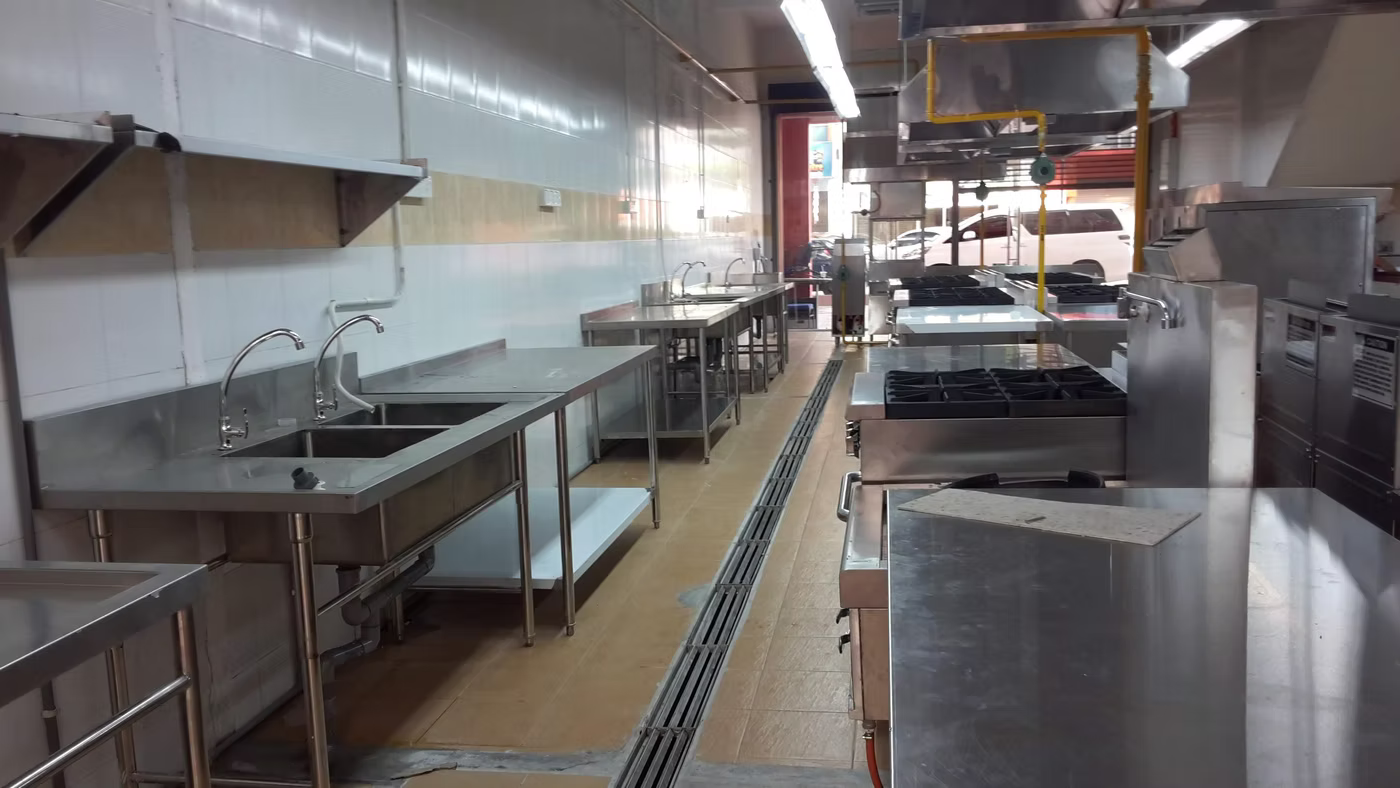 Comprehensive Kitchen Design and Set-Up
